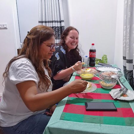 Dev House Lägenhet Unawatuna Exteriör bild